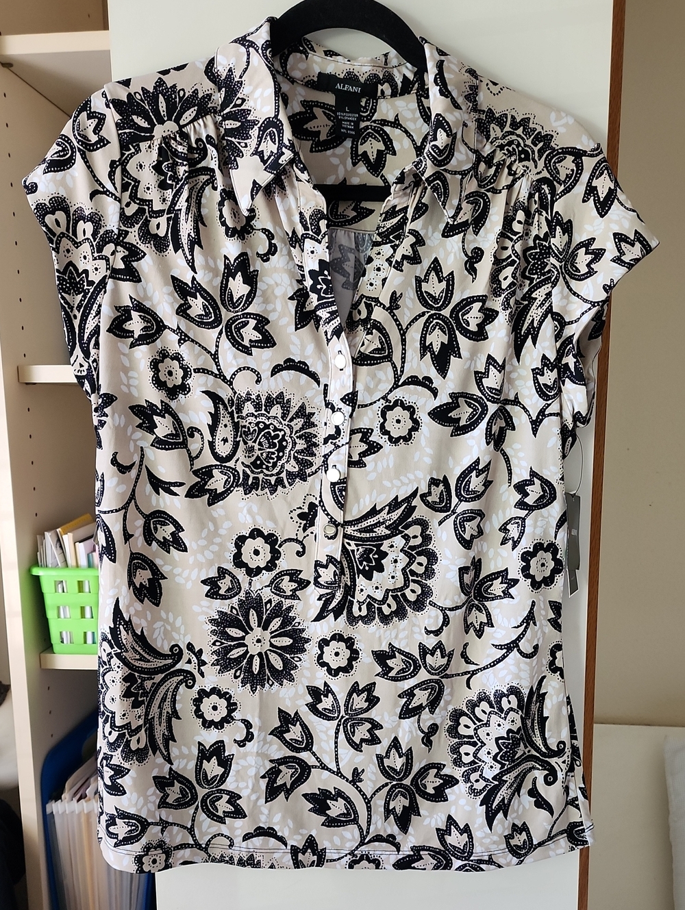 Alfani Black And White Printed Top